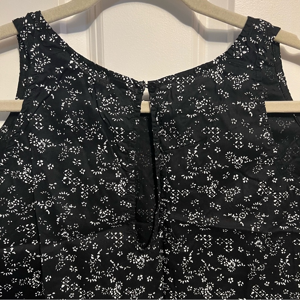 Old Navy Modal Loose Fit Casual Buttoned Tank Top - Picture 5 of 6